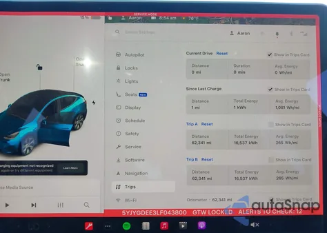 2020 Tesla Model Y Long Range Dual Motor All-Wheel Drive z USA, uszkodzony, nr VIN 5YJYGDEE3LF043800